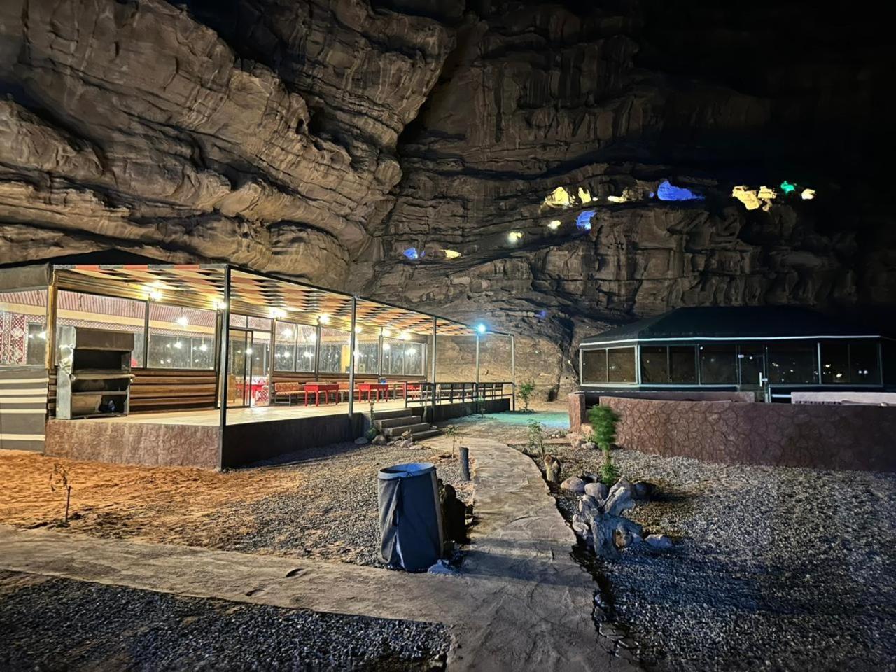 Shaheen Camp Wadi Rum Bagian luar foto