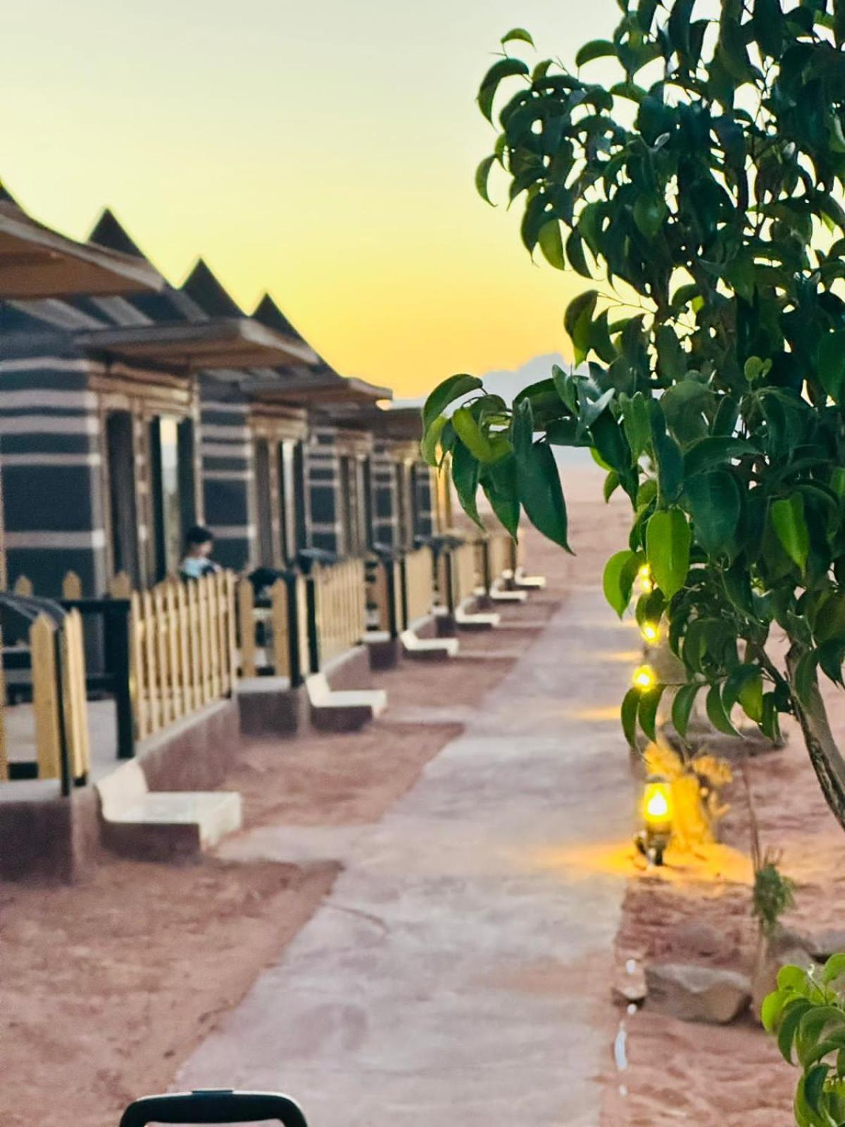 Shaheen Camp Wadi Rum Bagian luar foto