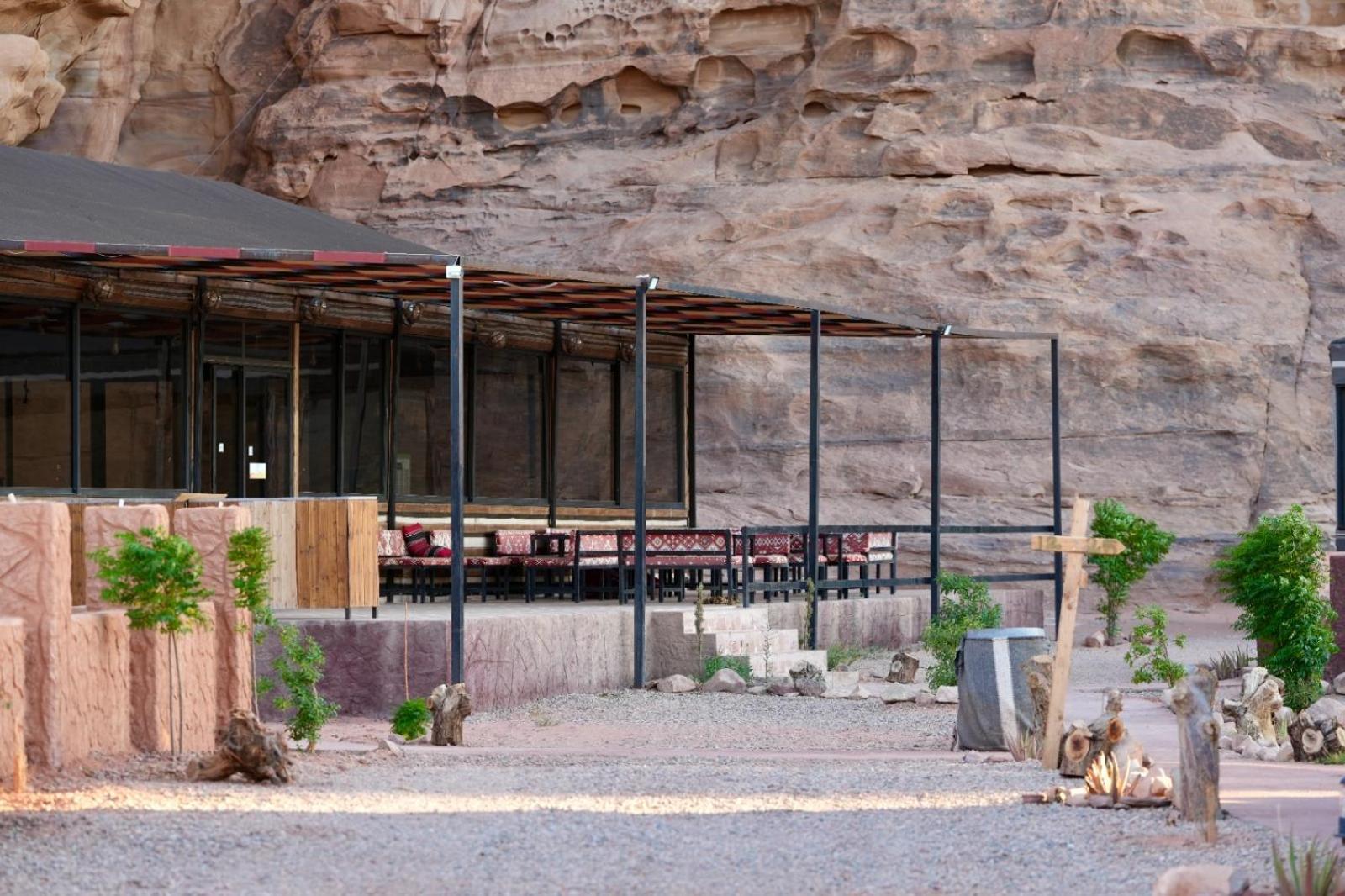 Shaheen Camp Wadi Rum Bagian luar foto